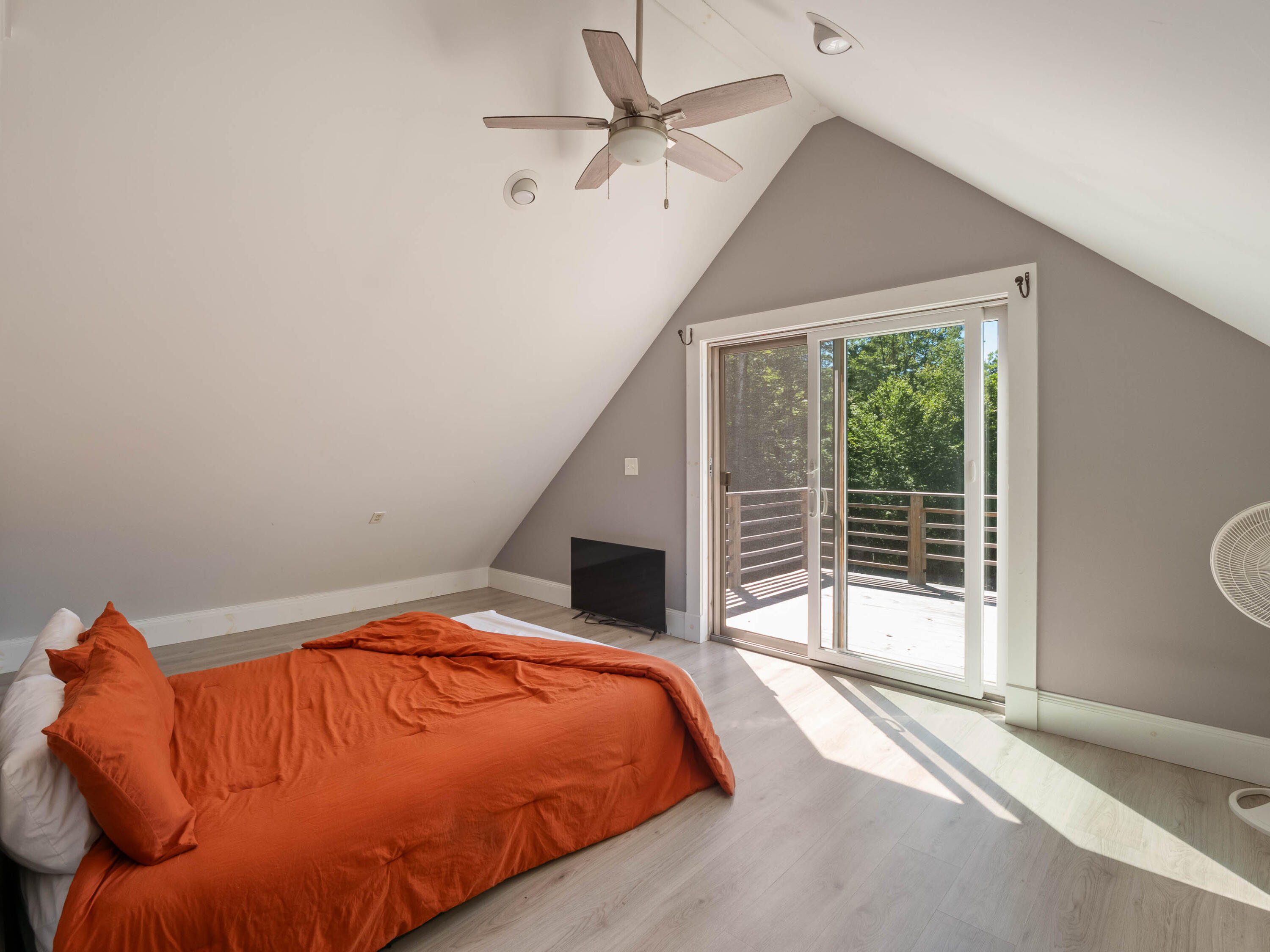 2239 Intervale Road