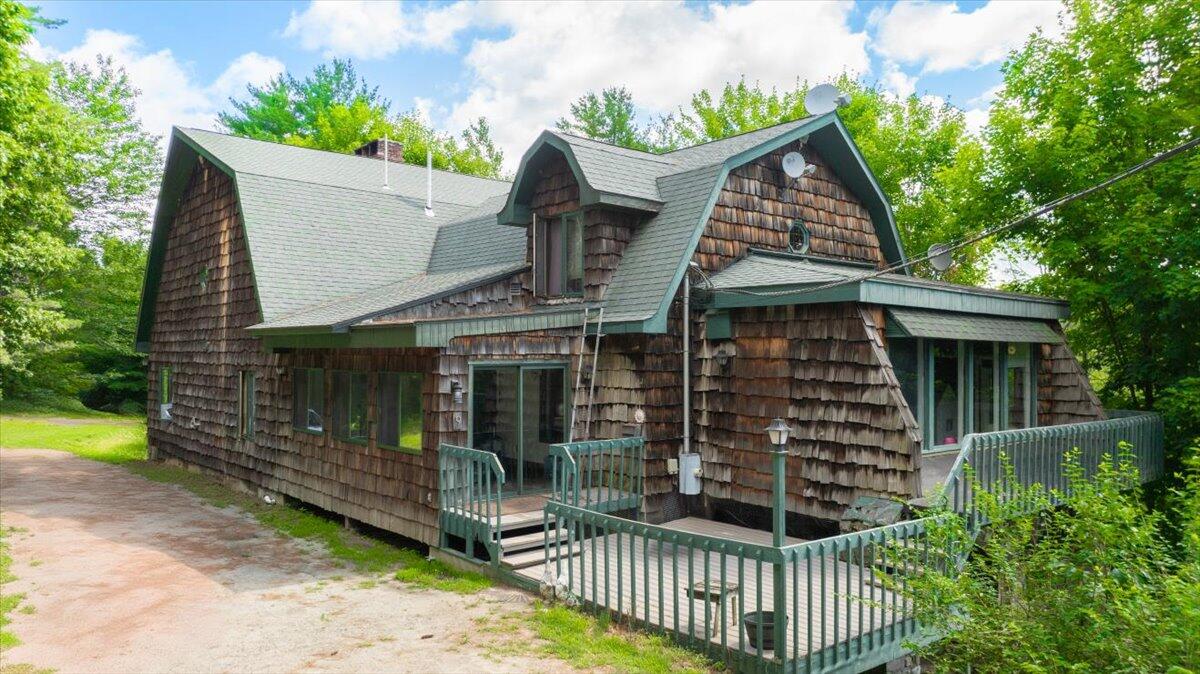 9 Rocky Point Drive