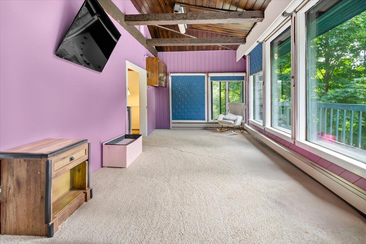 9 Rocky Point Drive