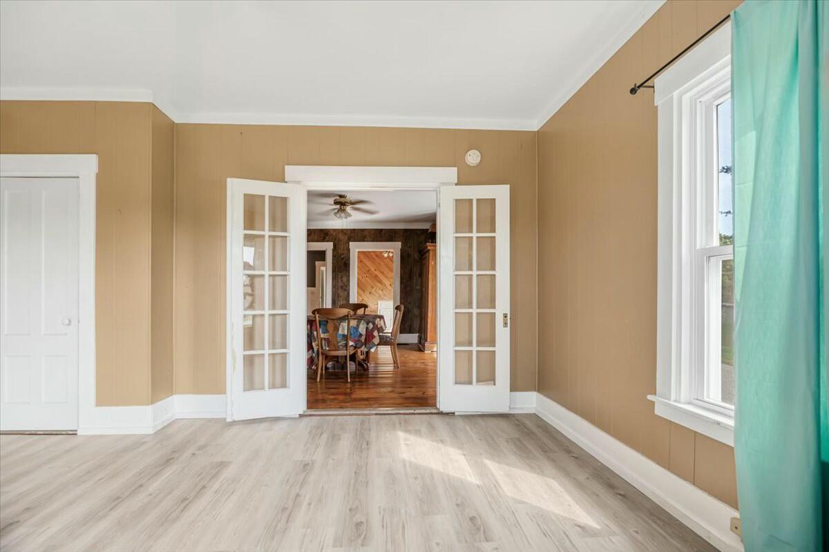 11 Johnson Flat Road