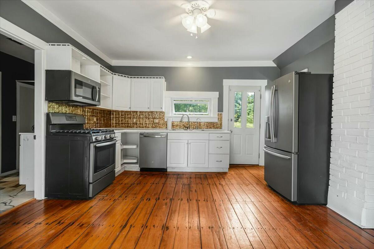 11 Johnson Flat Road