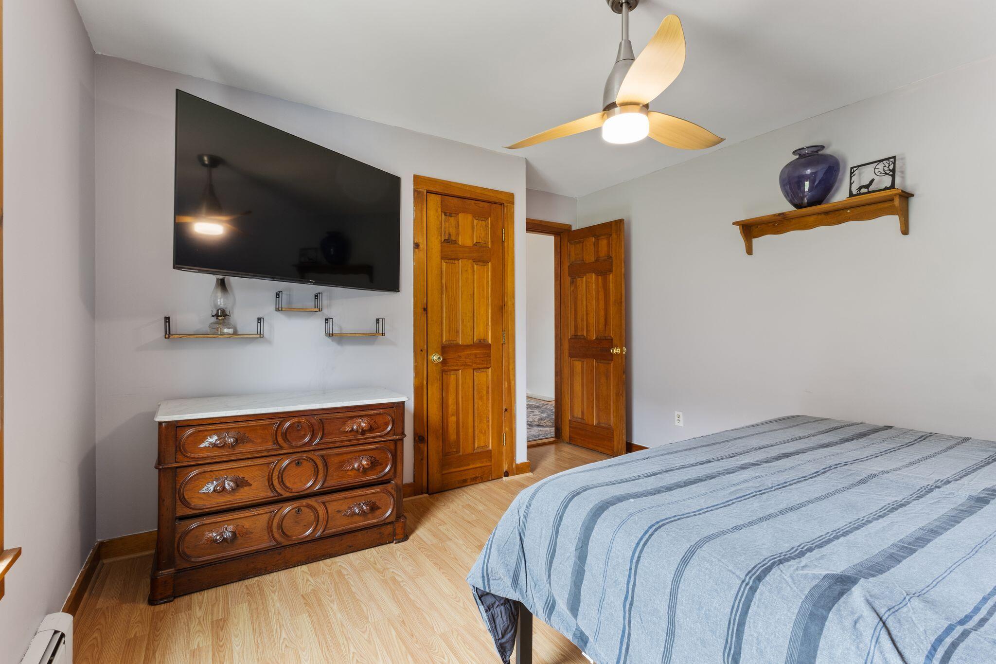 893 River Road
