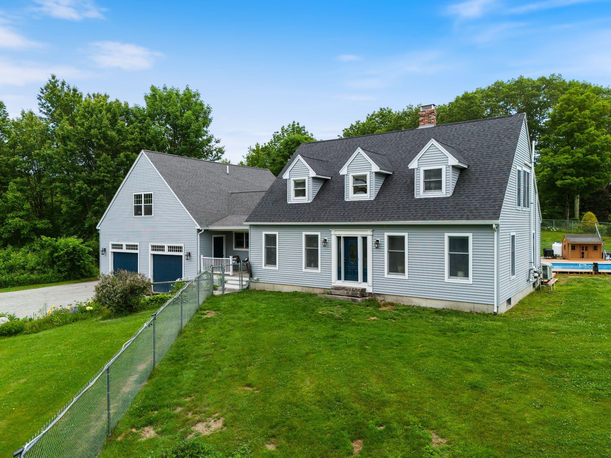 893 River Road