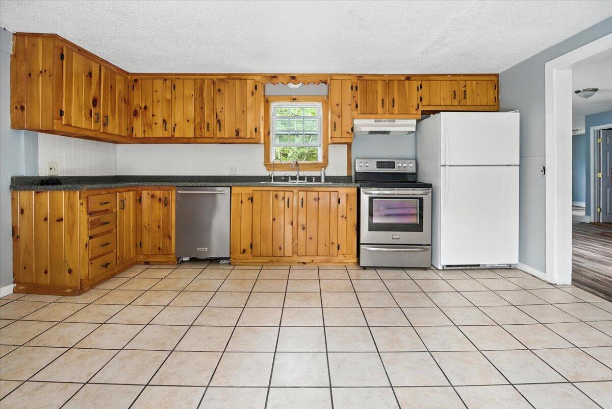 716 Empire Road