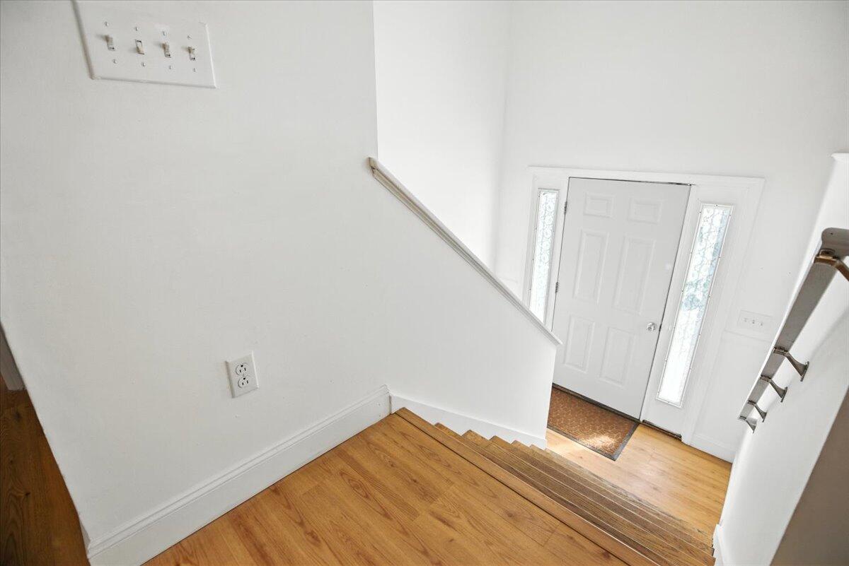 568 Plains Road