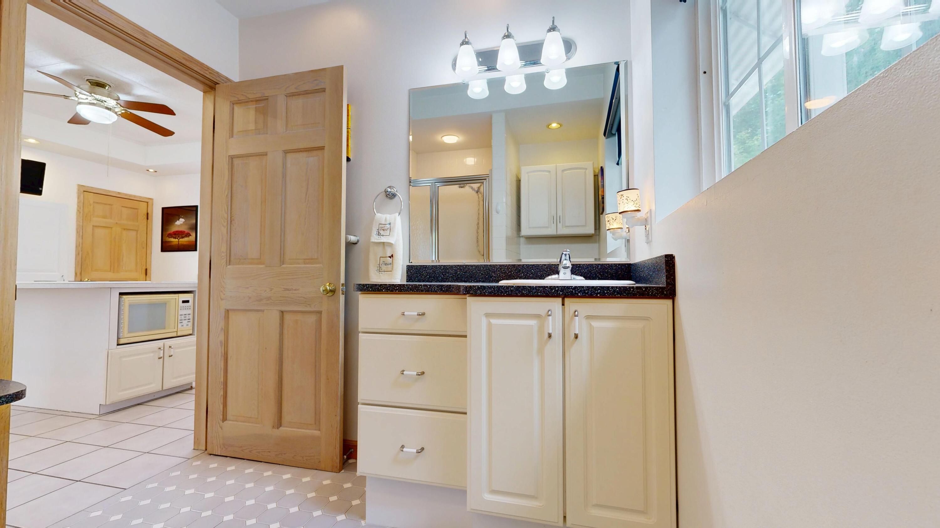 425 Turner Street, Auburn