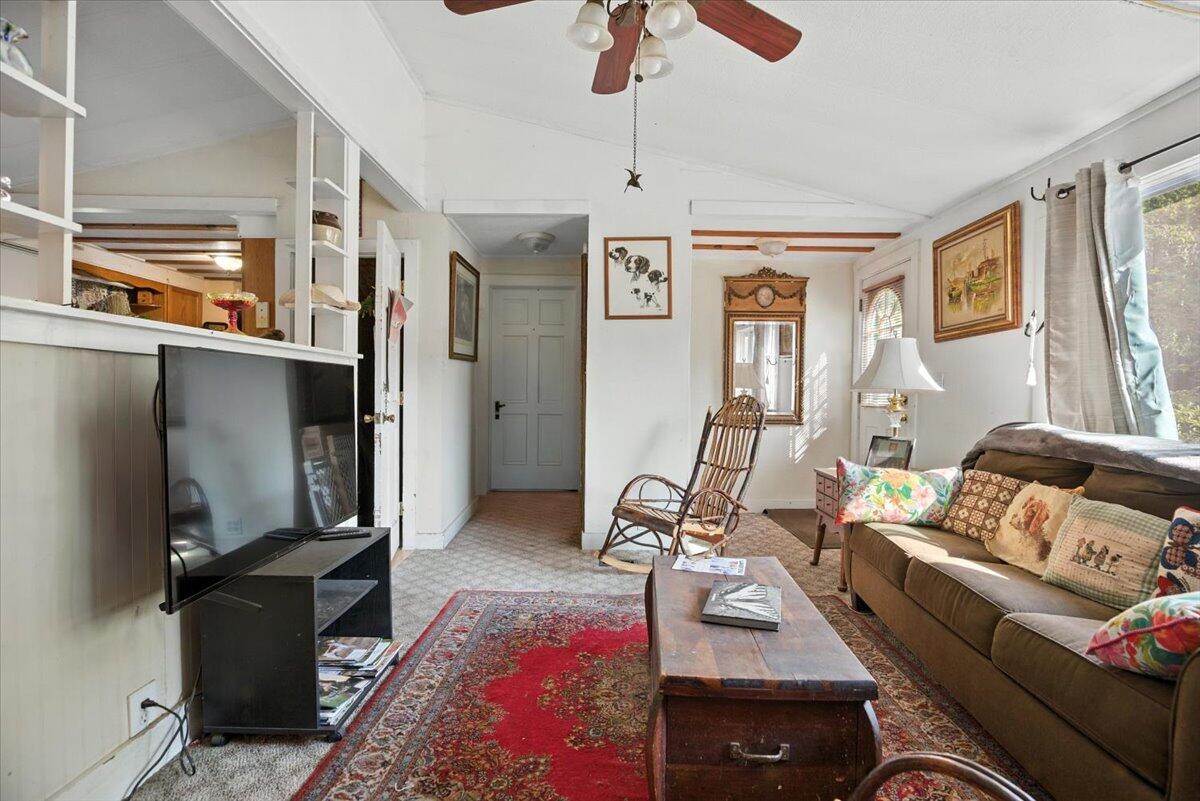 62 North Street, Mechanic Falls