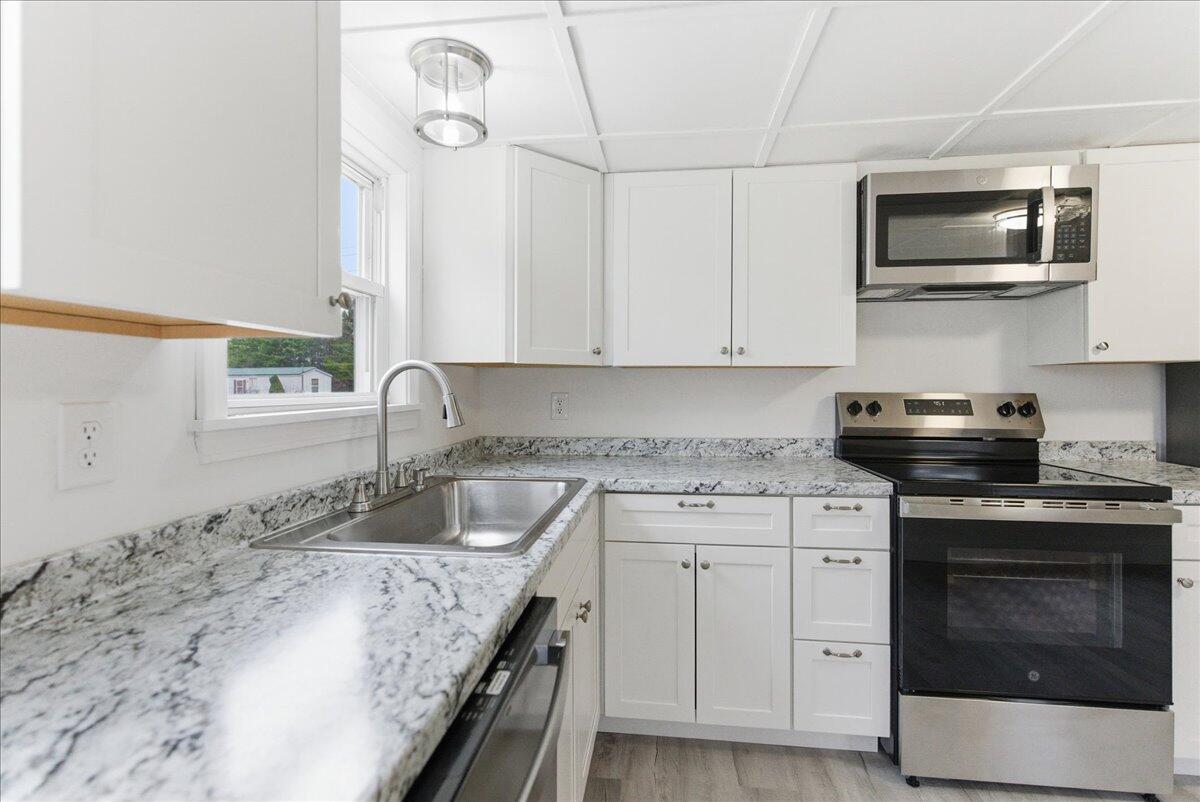 78 Ossipee Trail