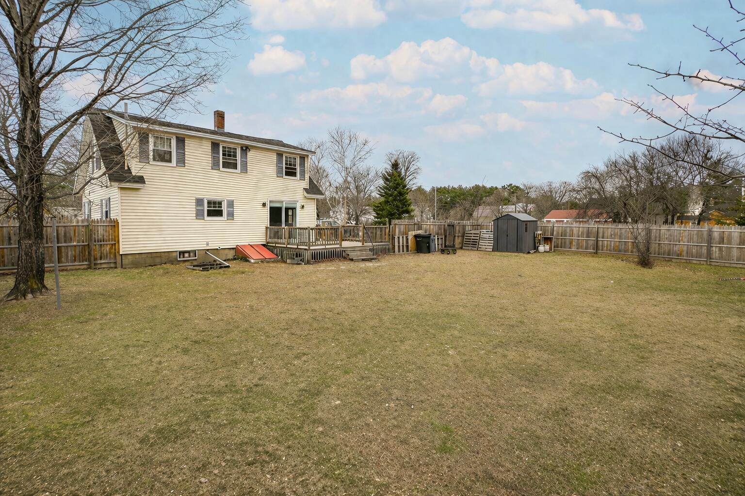 1104 Pequawket Trail