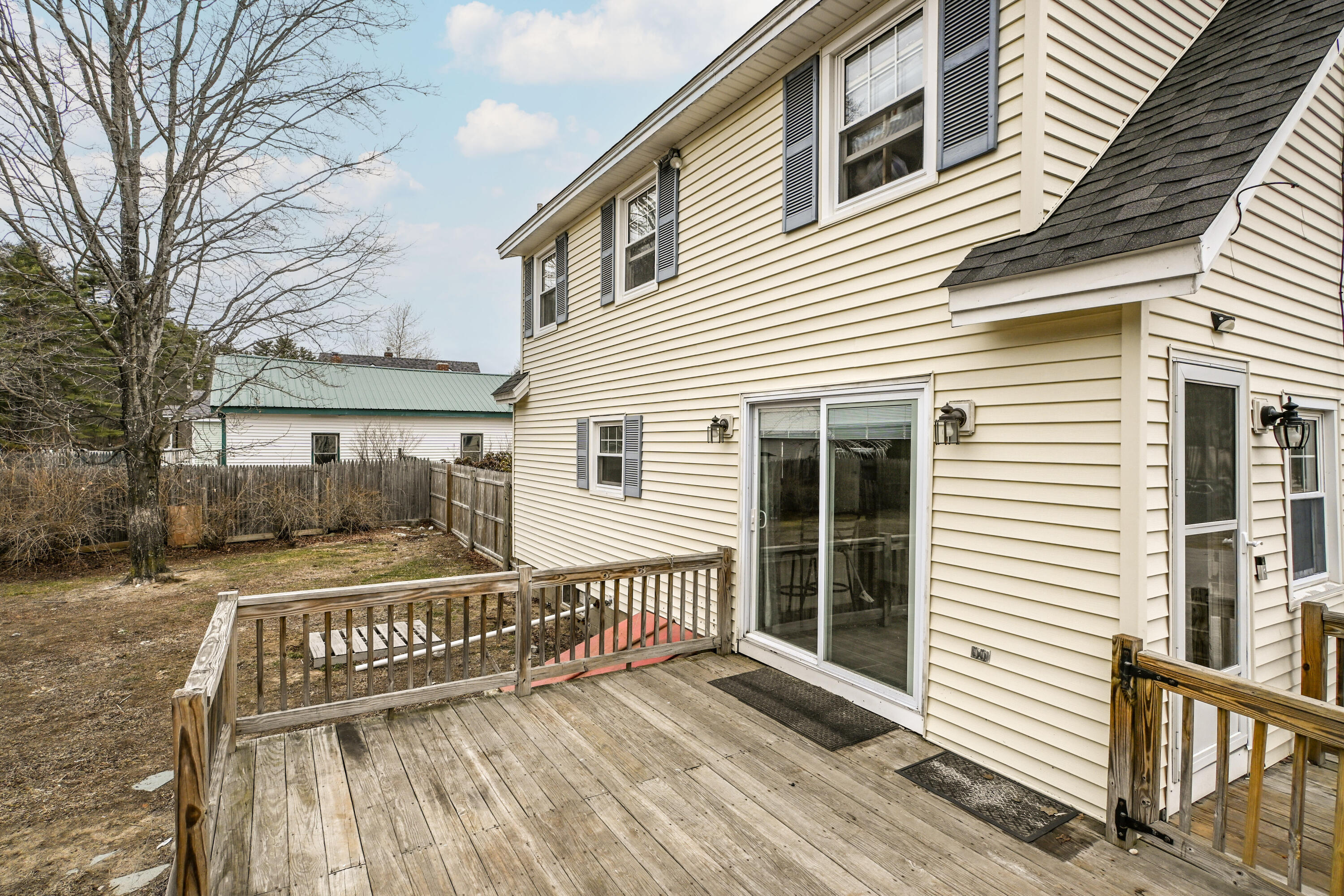 1104 Pequawket Trail