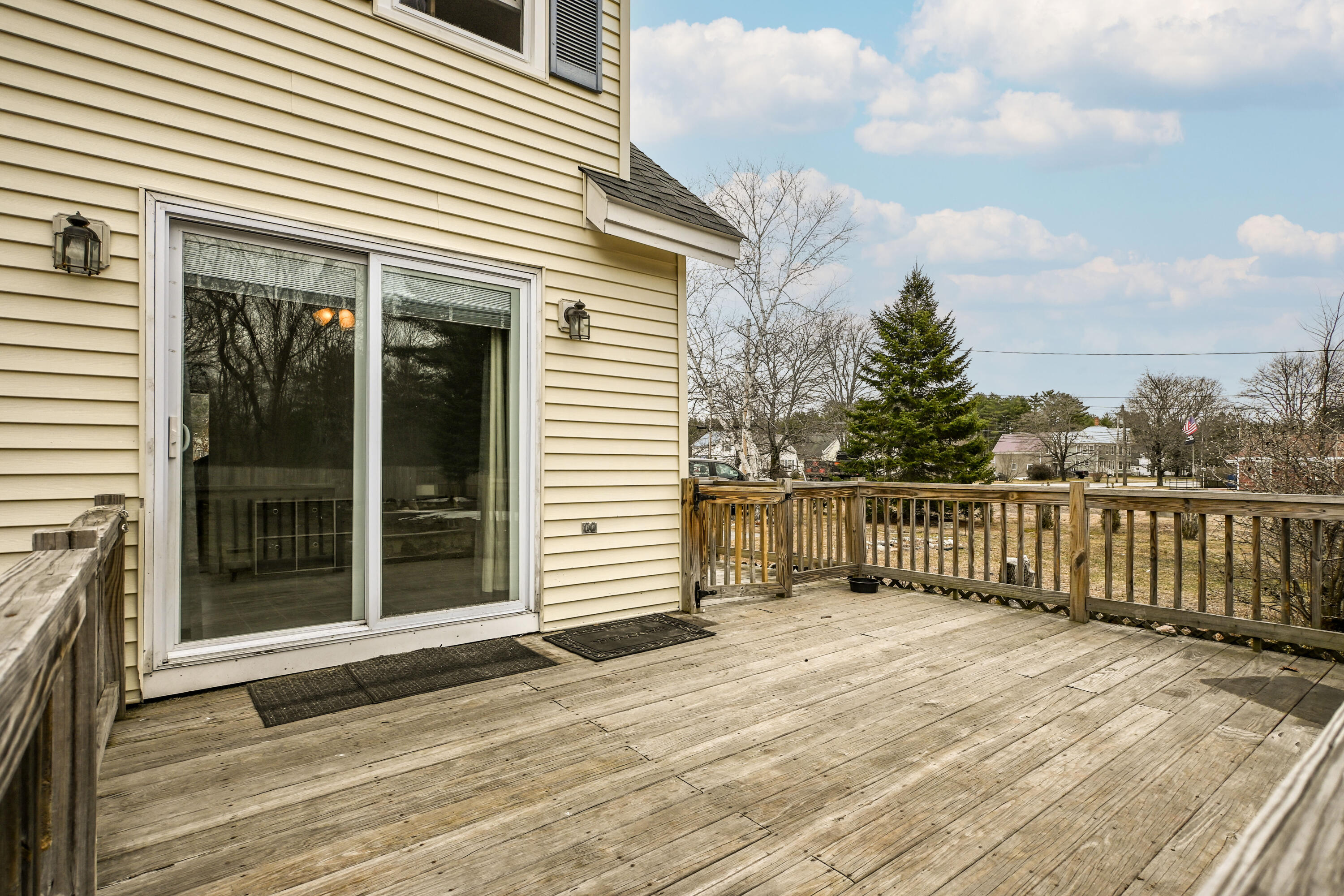 1104 Pequawket Trail