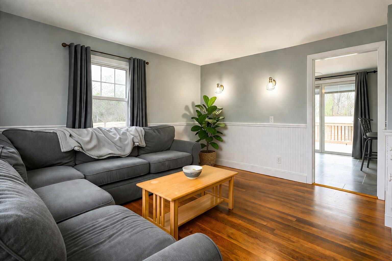 1104 Pequawket Trail