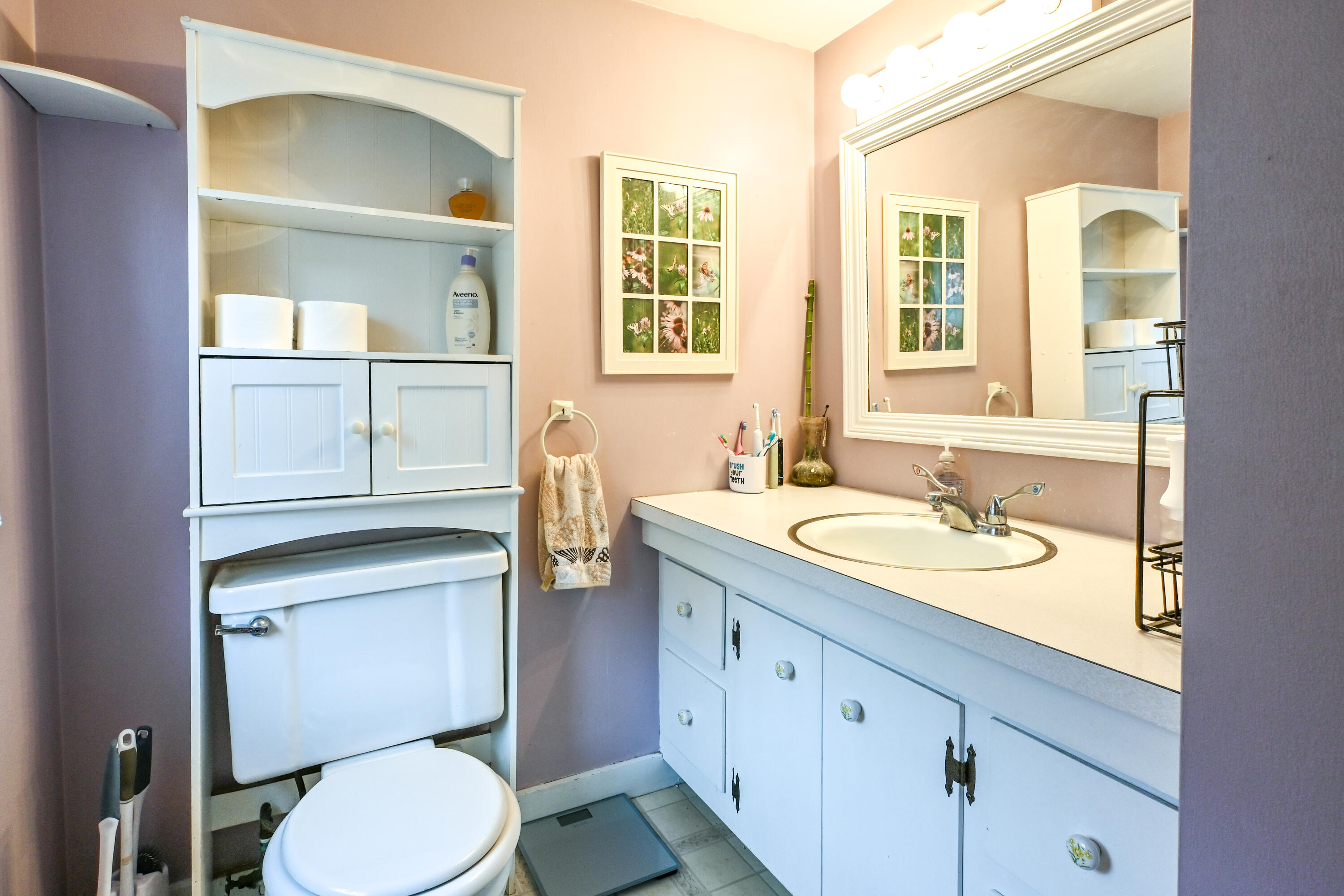 1104 Pequawket Trail