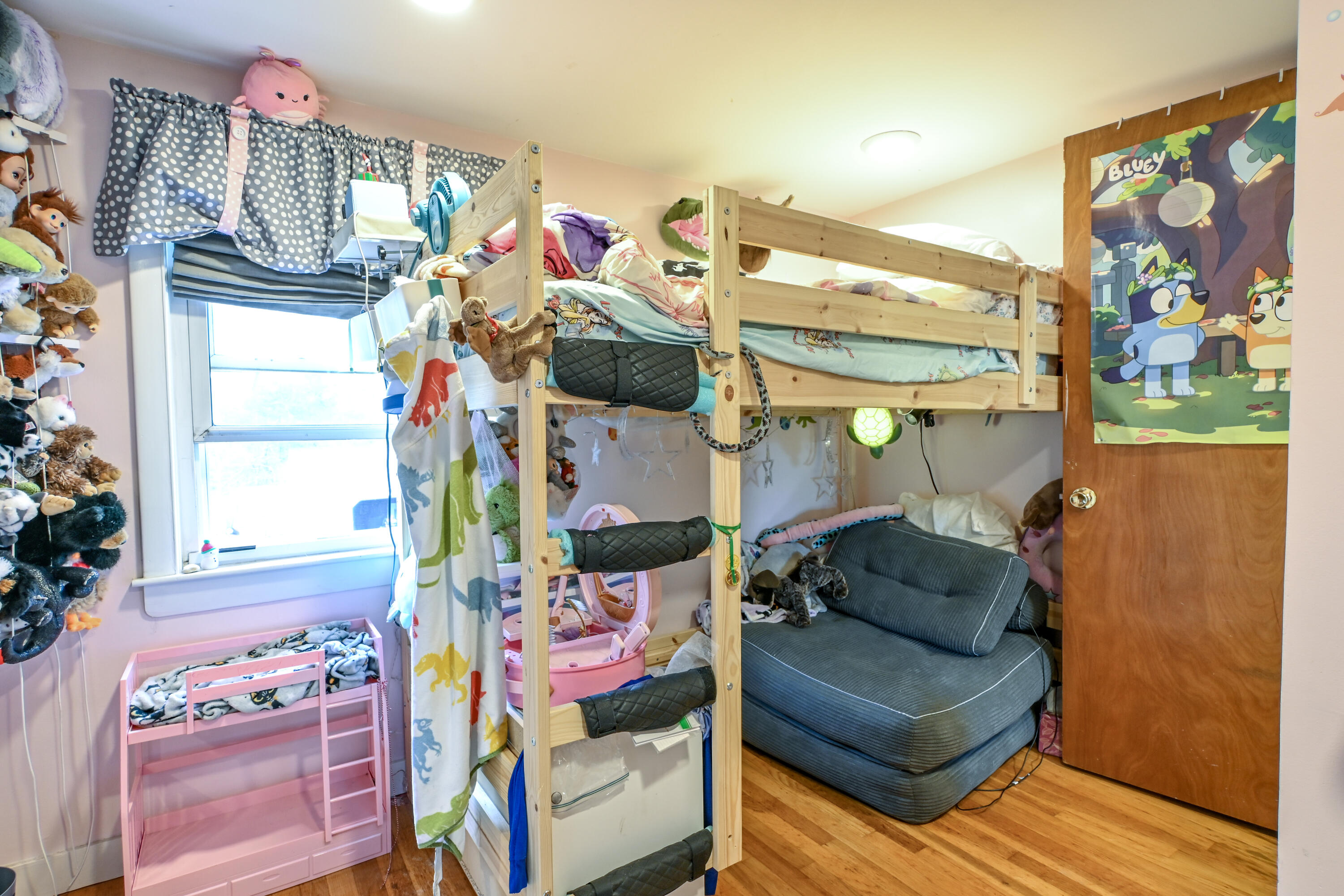 1104 Pequawket Trail