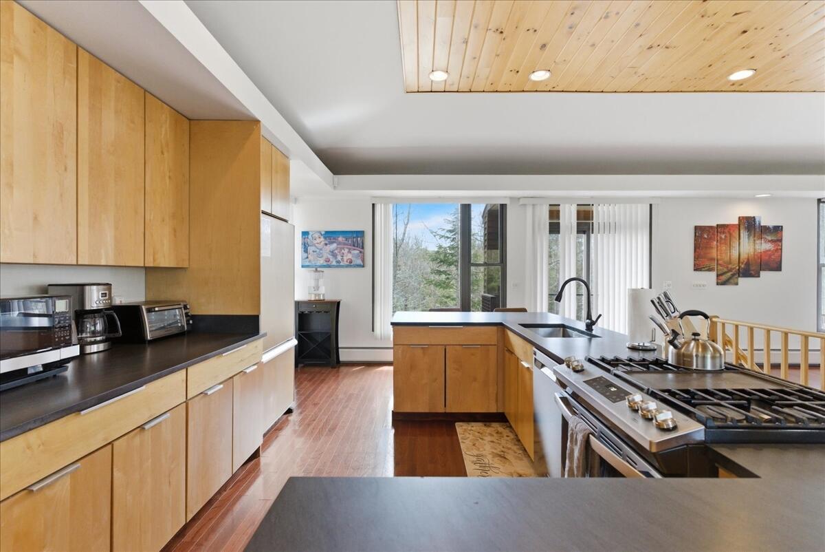 36 Mountain Valley Road