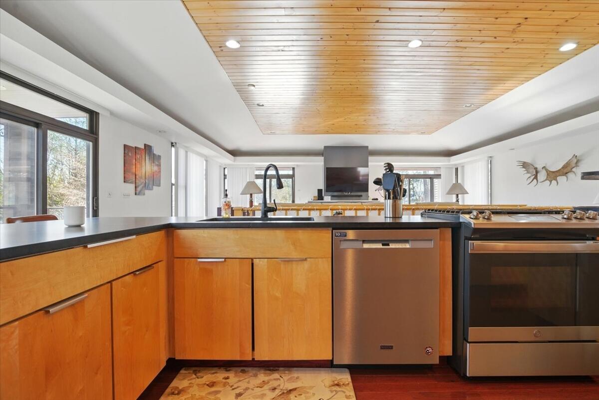 36 Mountain Valley Road