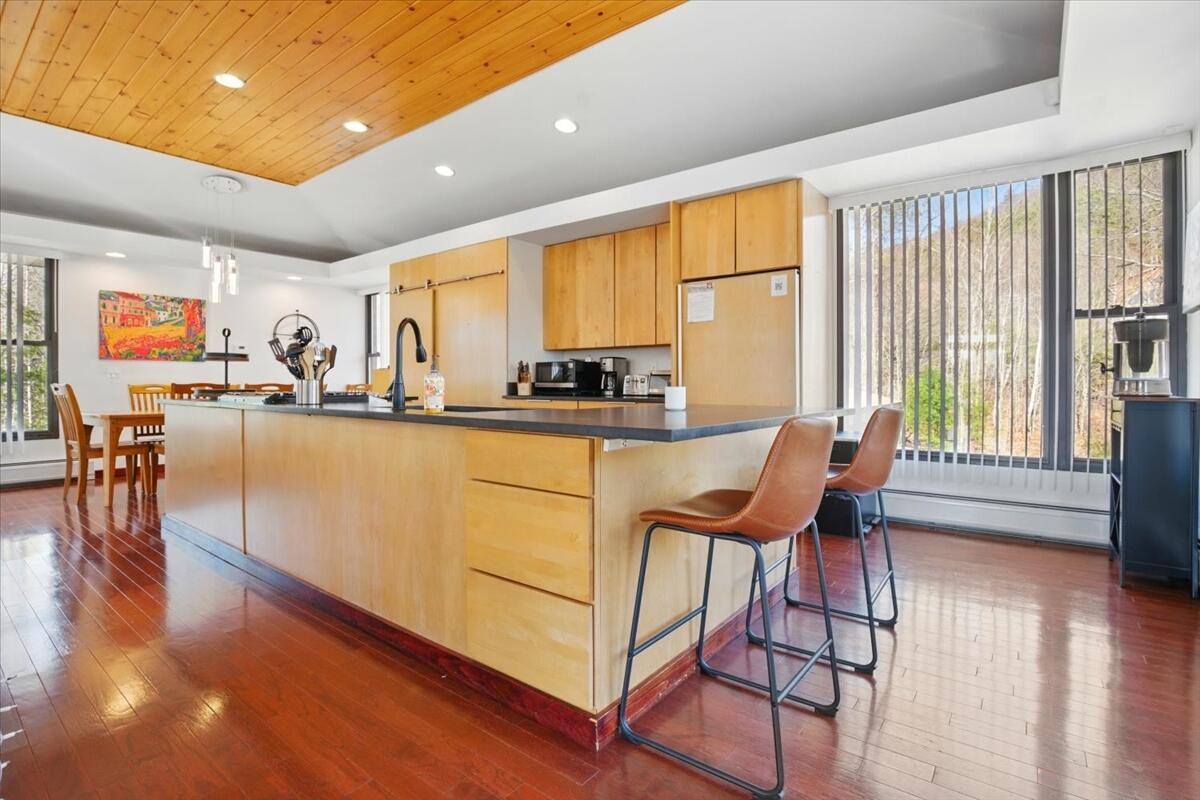 36 Mountain Valley Road