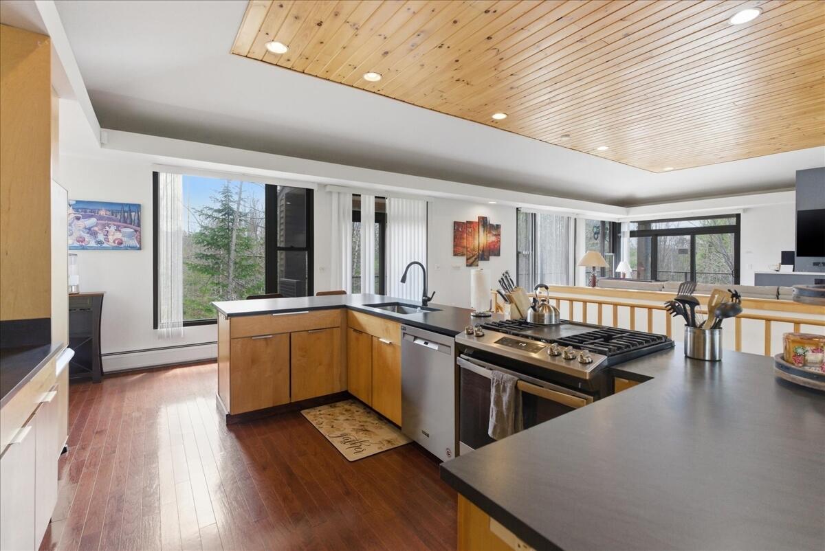 36 Mountain Valley Road