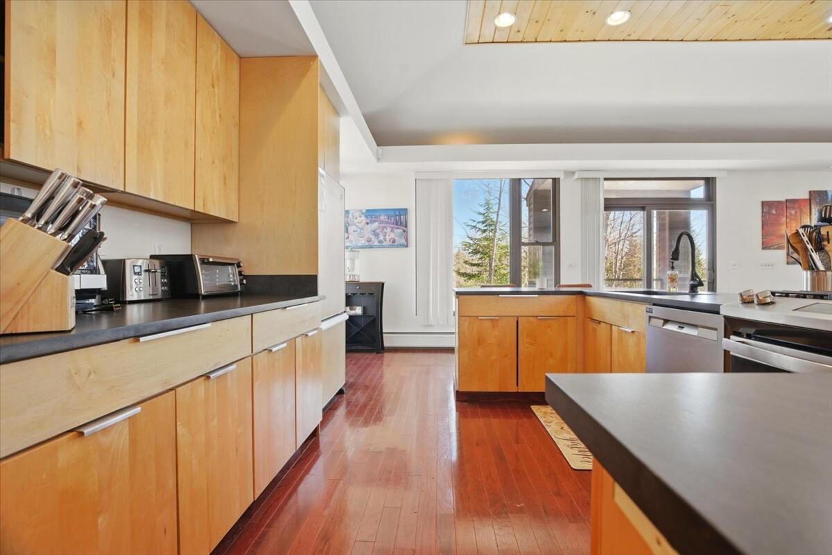 36 Mountain Valley Road