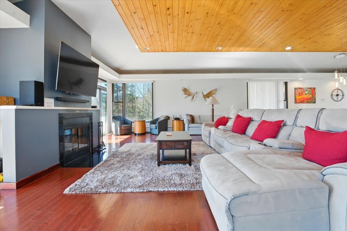 36 Mountain Valley Road