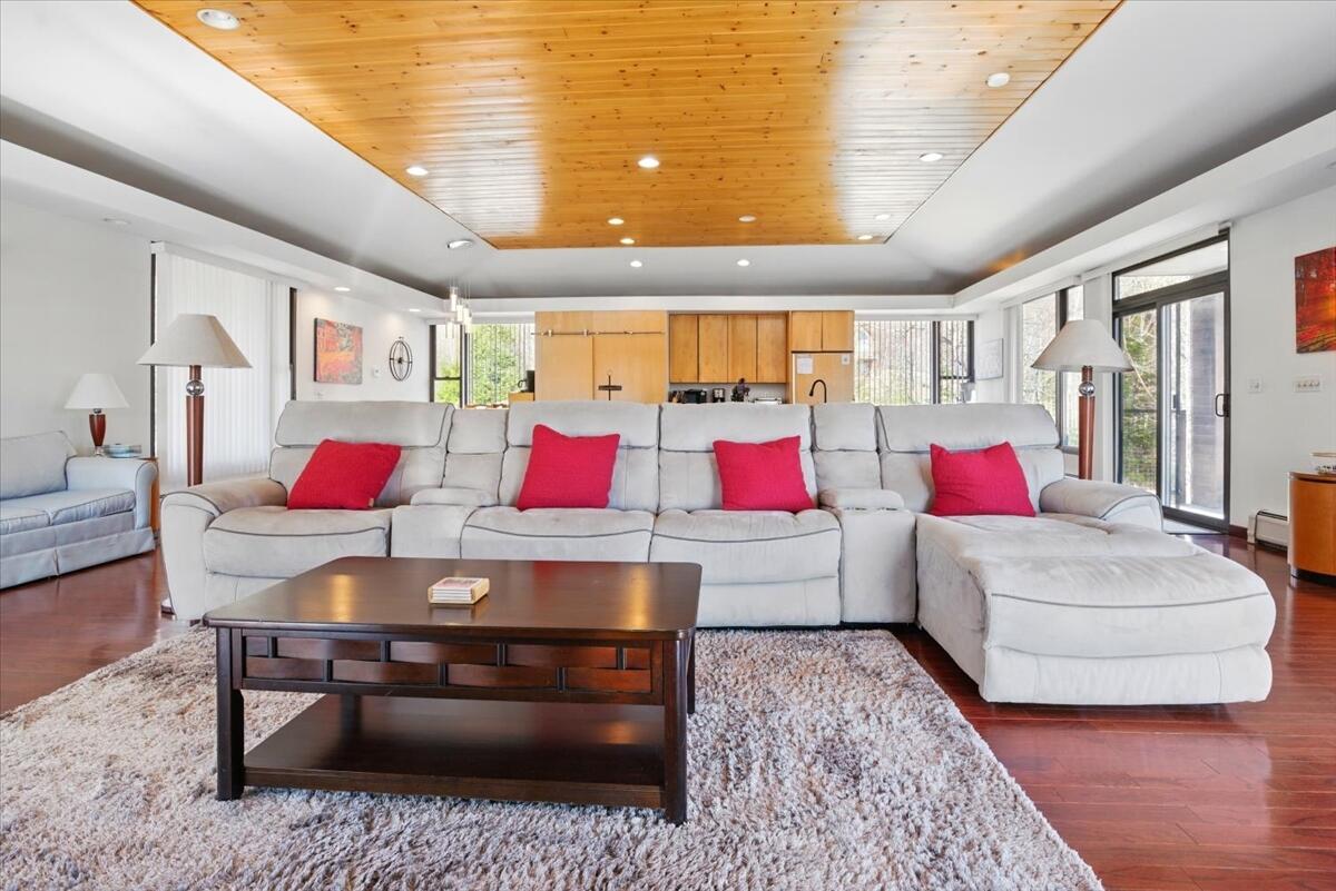 36 Mountain Valley Road