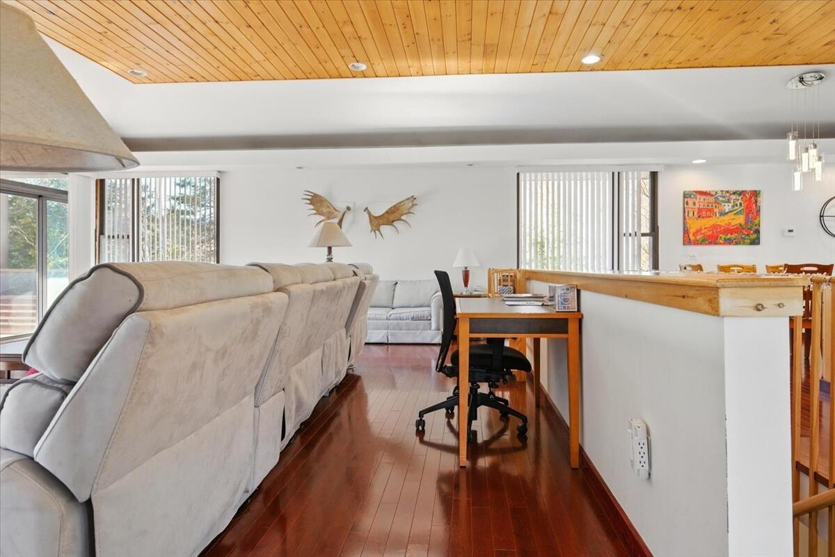 36 Mountain Valley Road