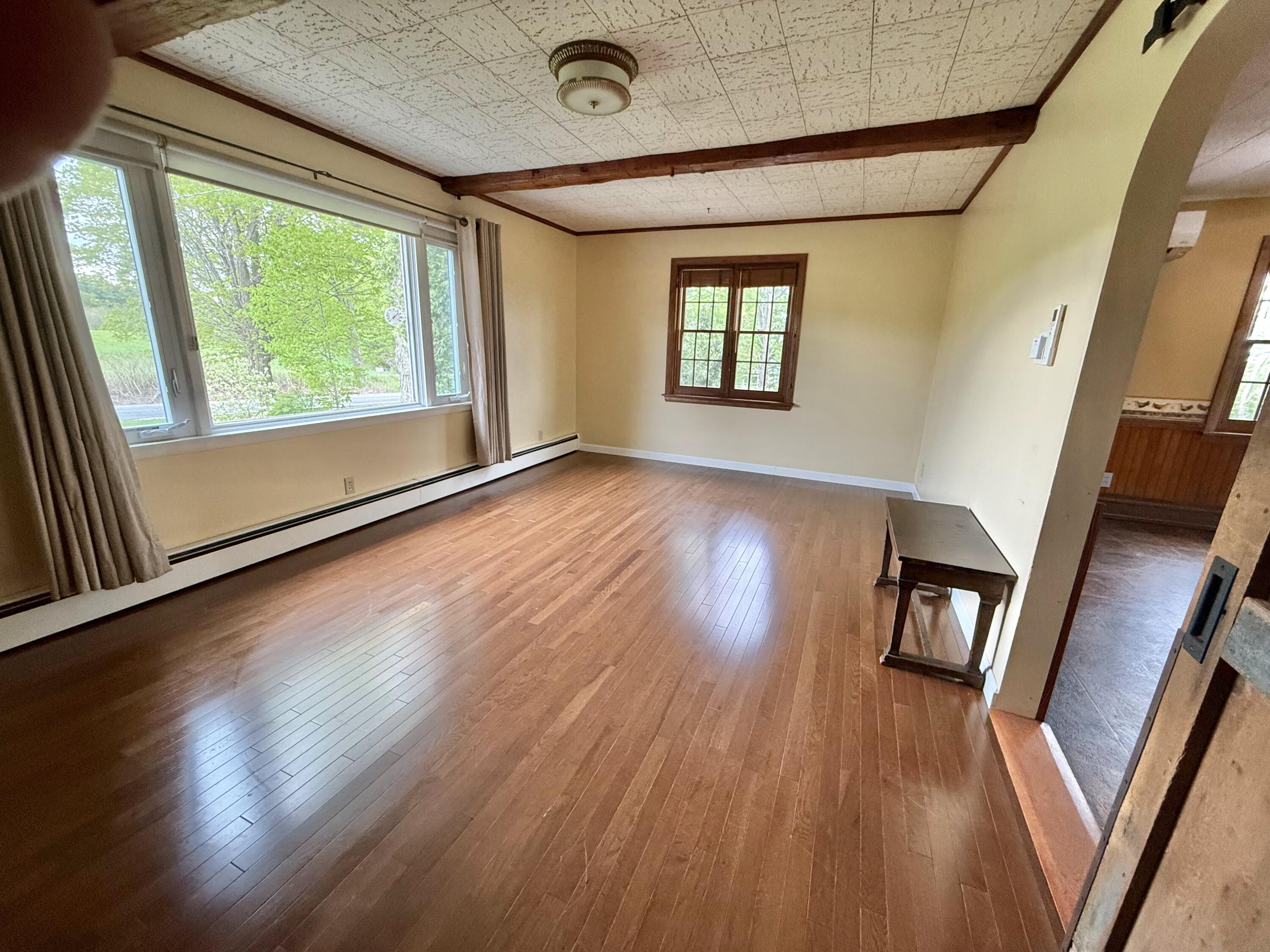 282 N Parish Road