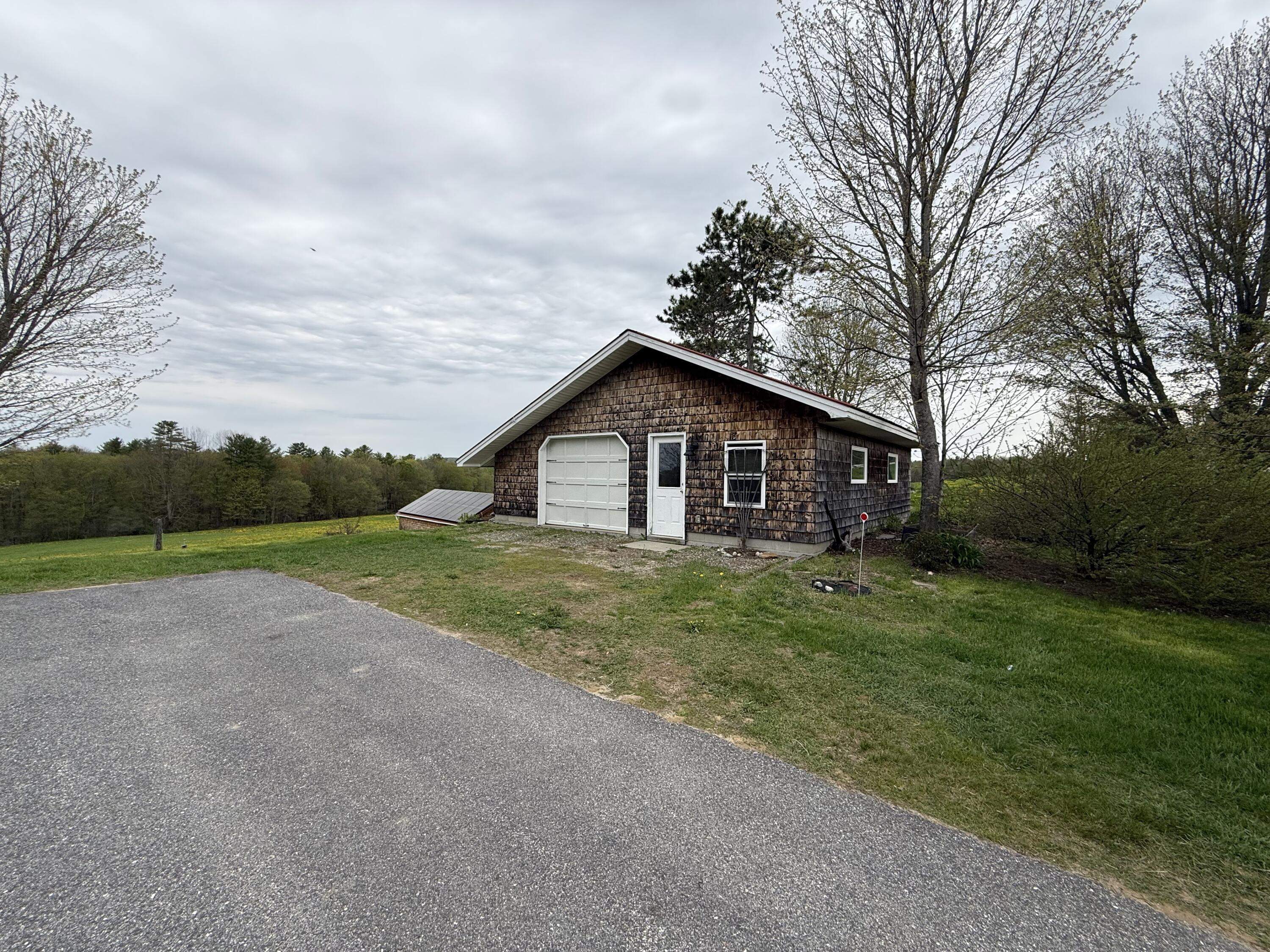 282 N Parish Road