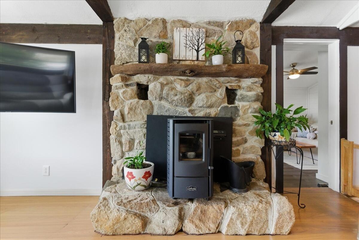 5 Cliff Lane