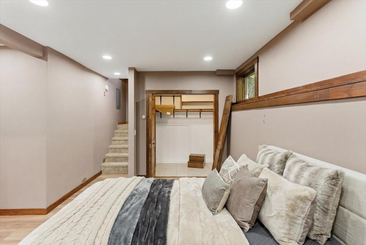 123 Dutton Hill