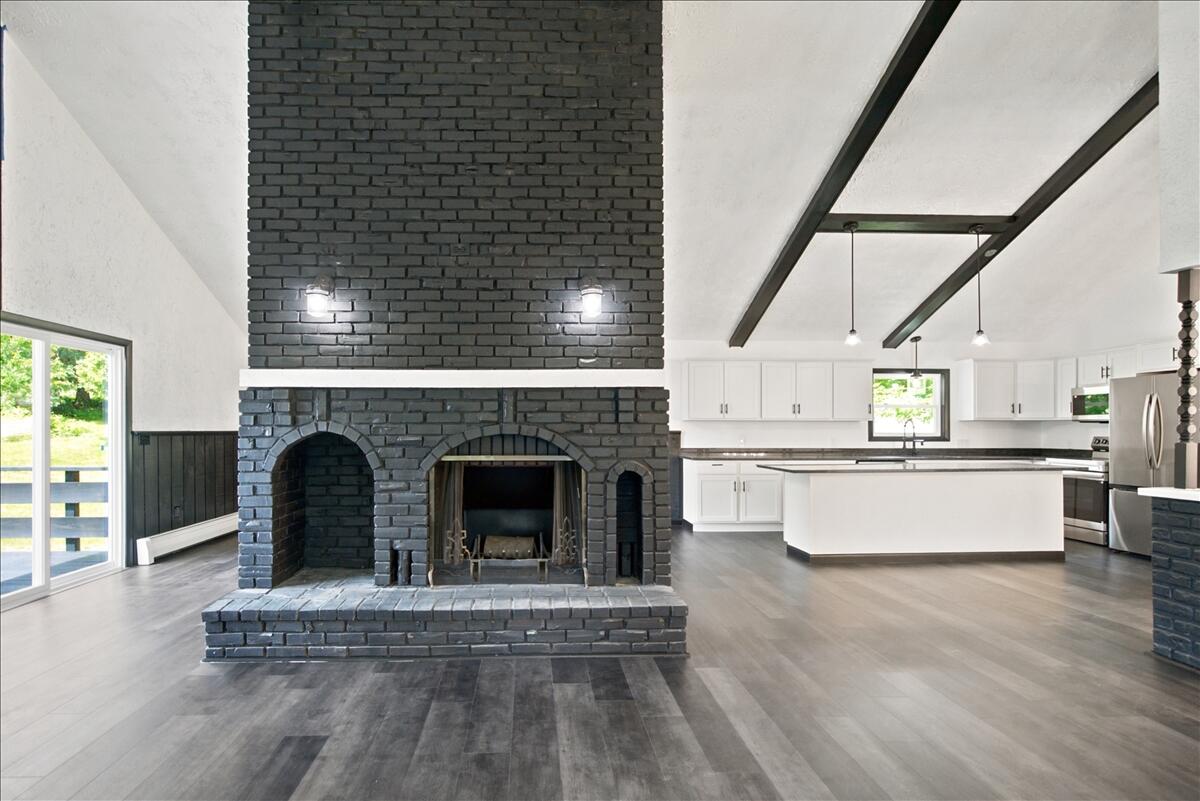466 East Avenue