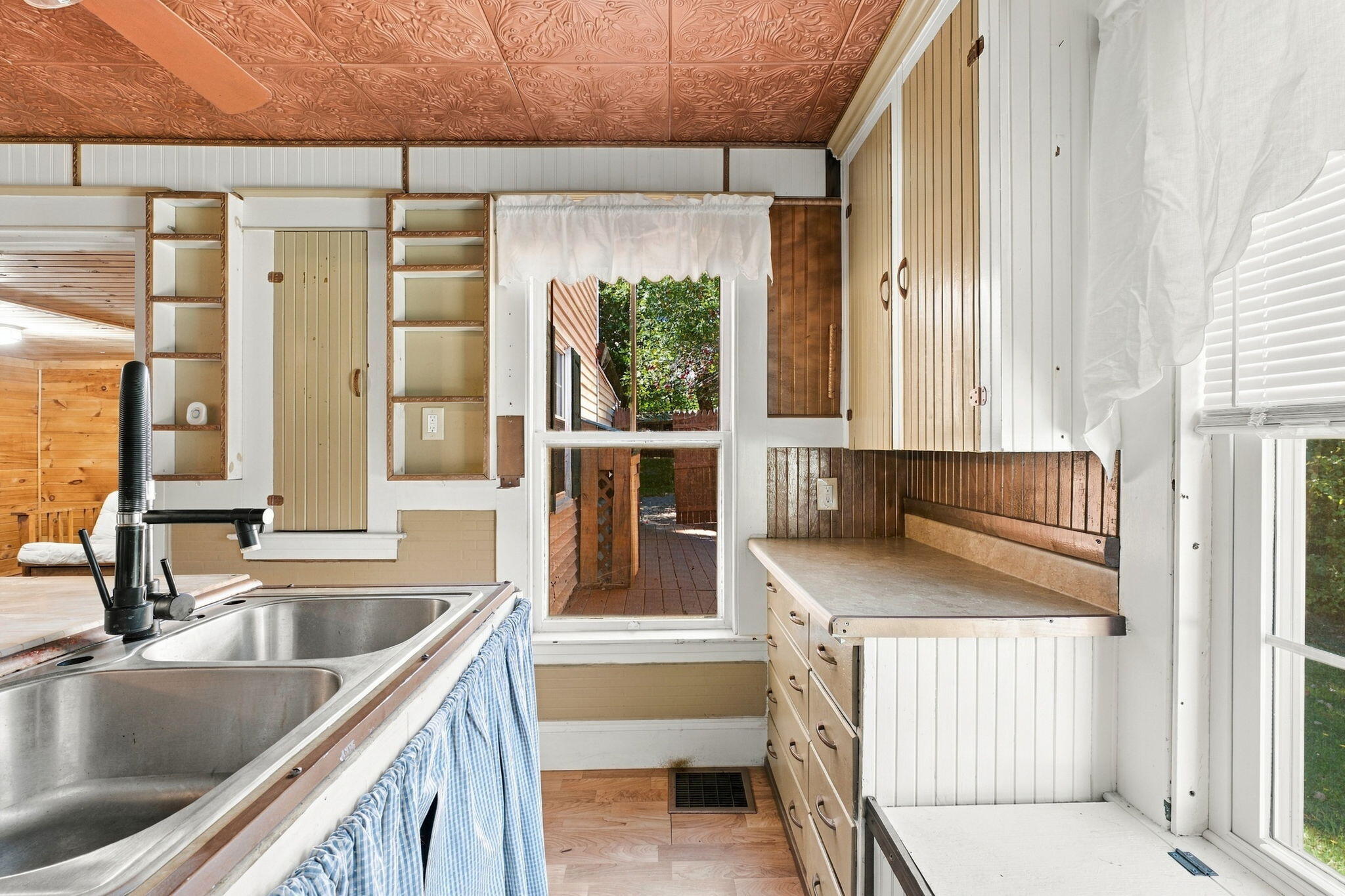 53 Hillside Avenue