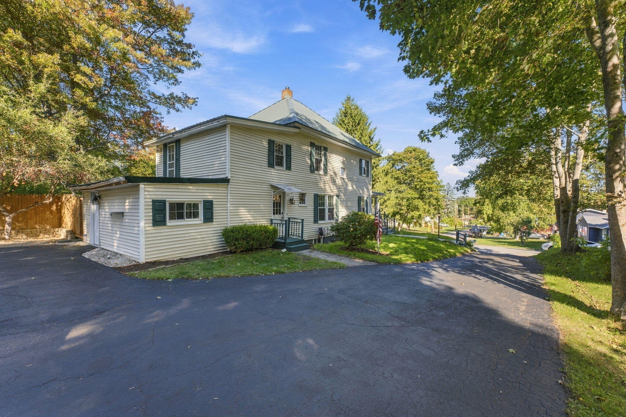 53 Hillside Avenue