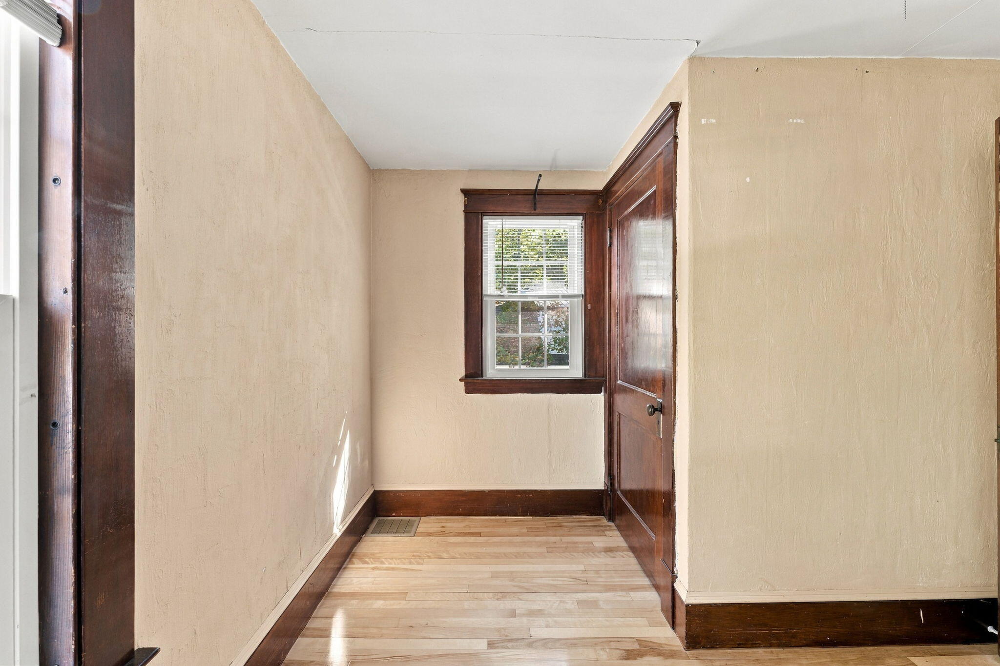 53 Hillside Avenue