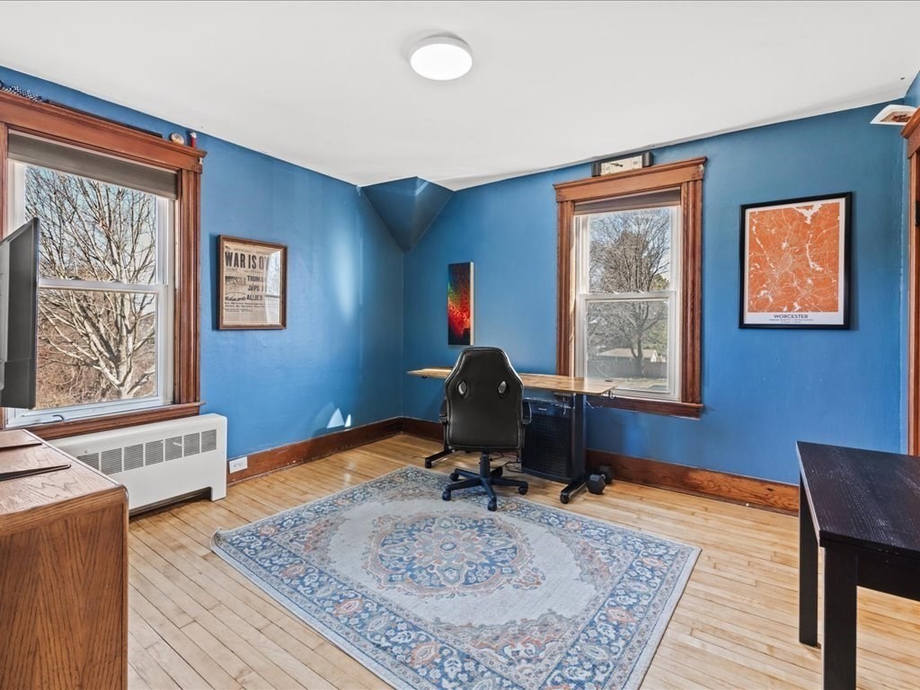 12 Peacedale Ave