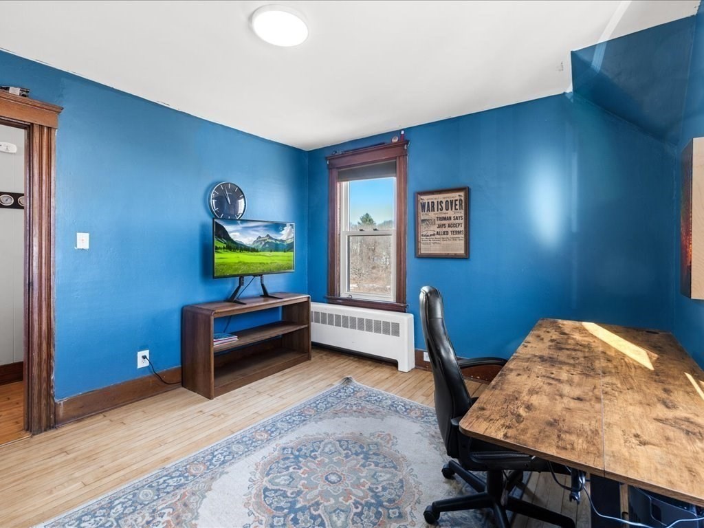 12 Peacedale Ave