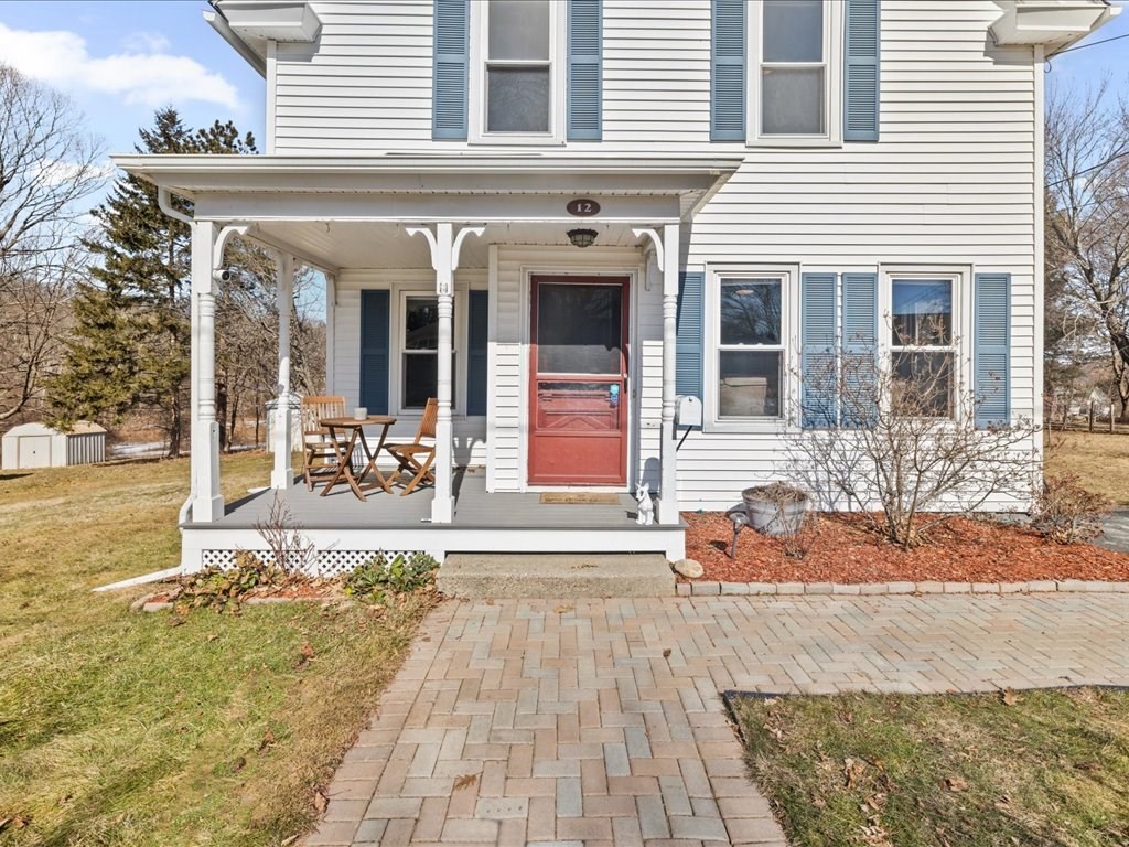 12 Peacedale Ave