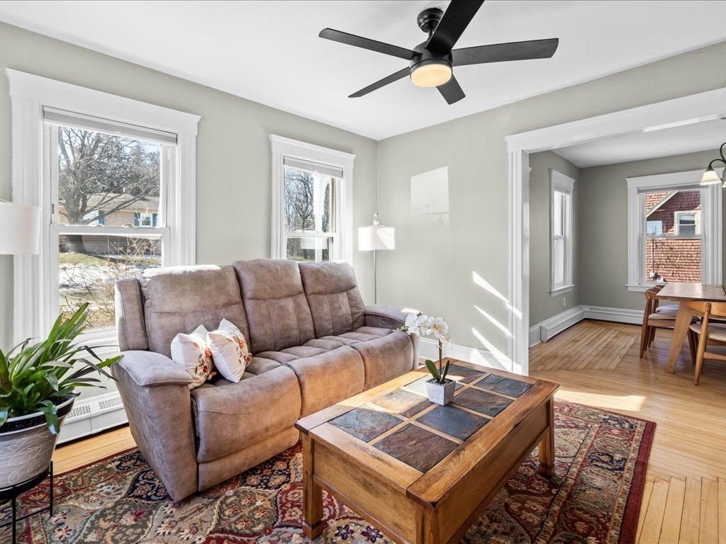 12 Peacedale Ave