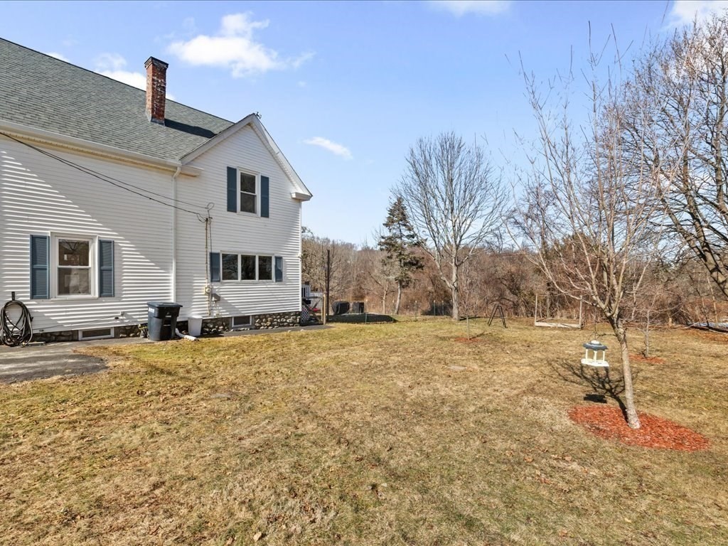 12 Peacedale Ave