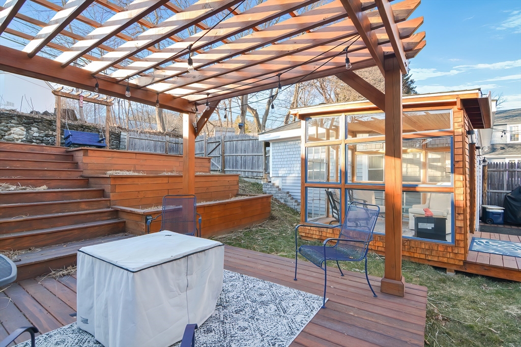 62 Howland Terrace