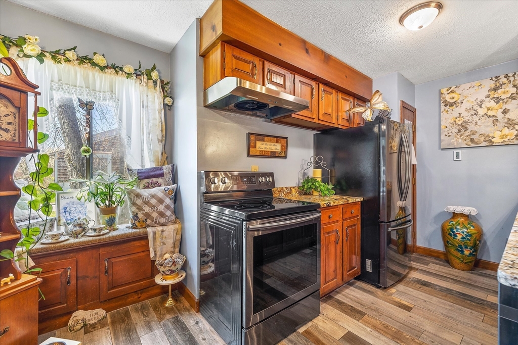 50 Meadowbrook Ln # 50