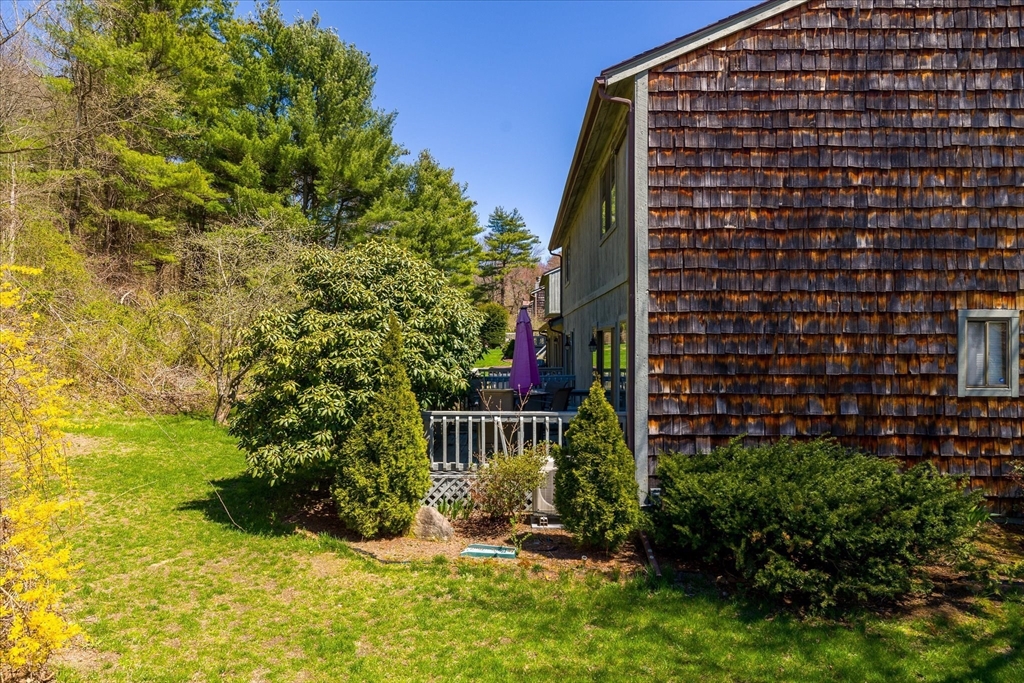 50 Meadowbrook Ln # 50
