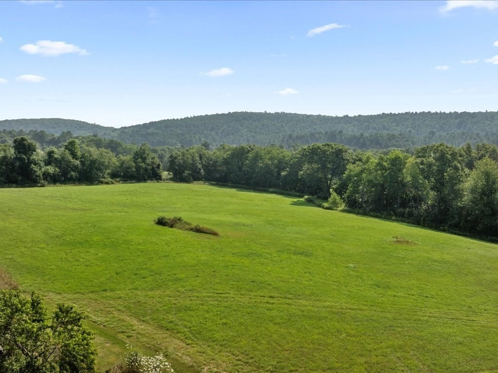 439 Lower Rd