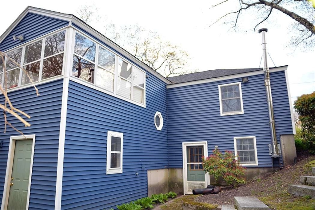 21 Fyrbeck Avenue