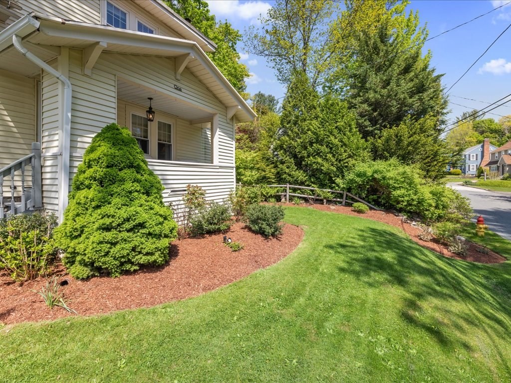 1 Wildrose Ave