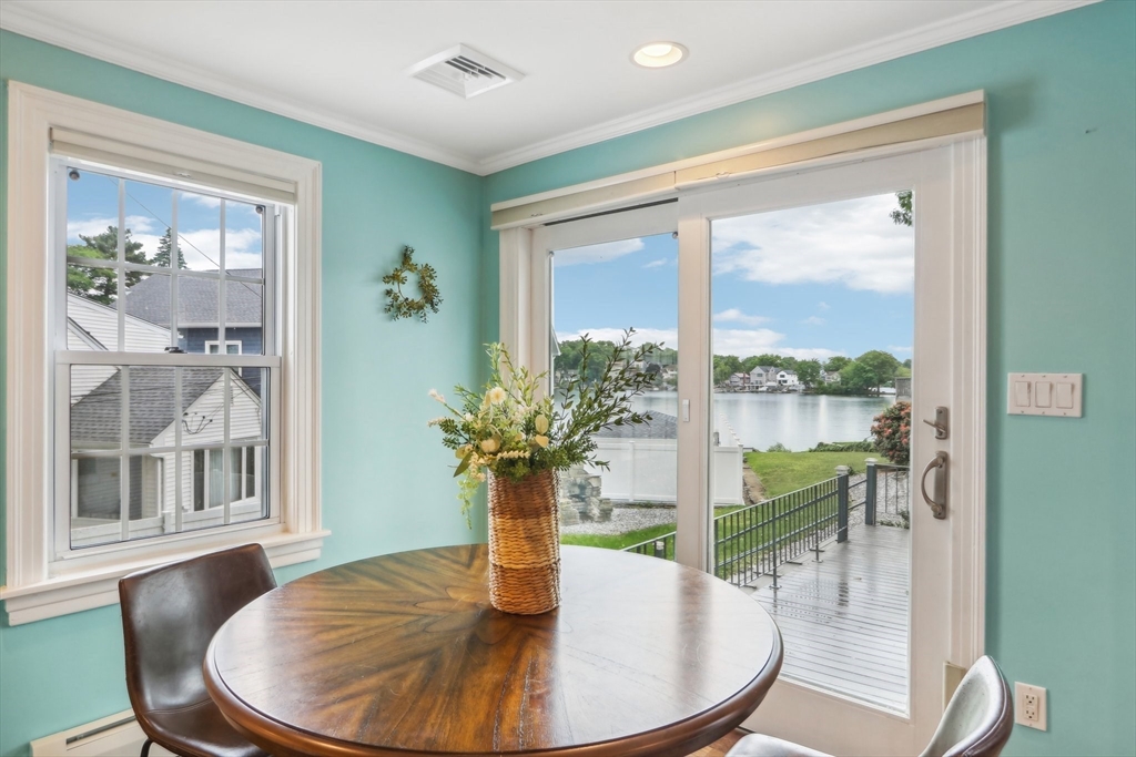74 Bay Edge Dr