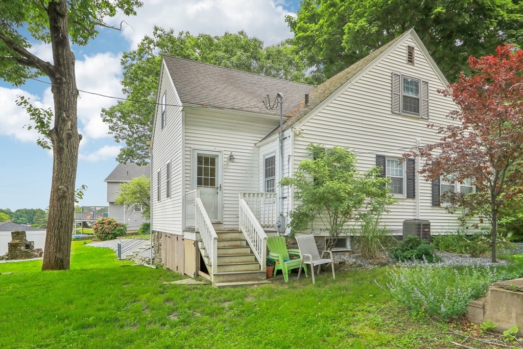 74 Bay Edge Dr