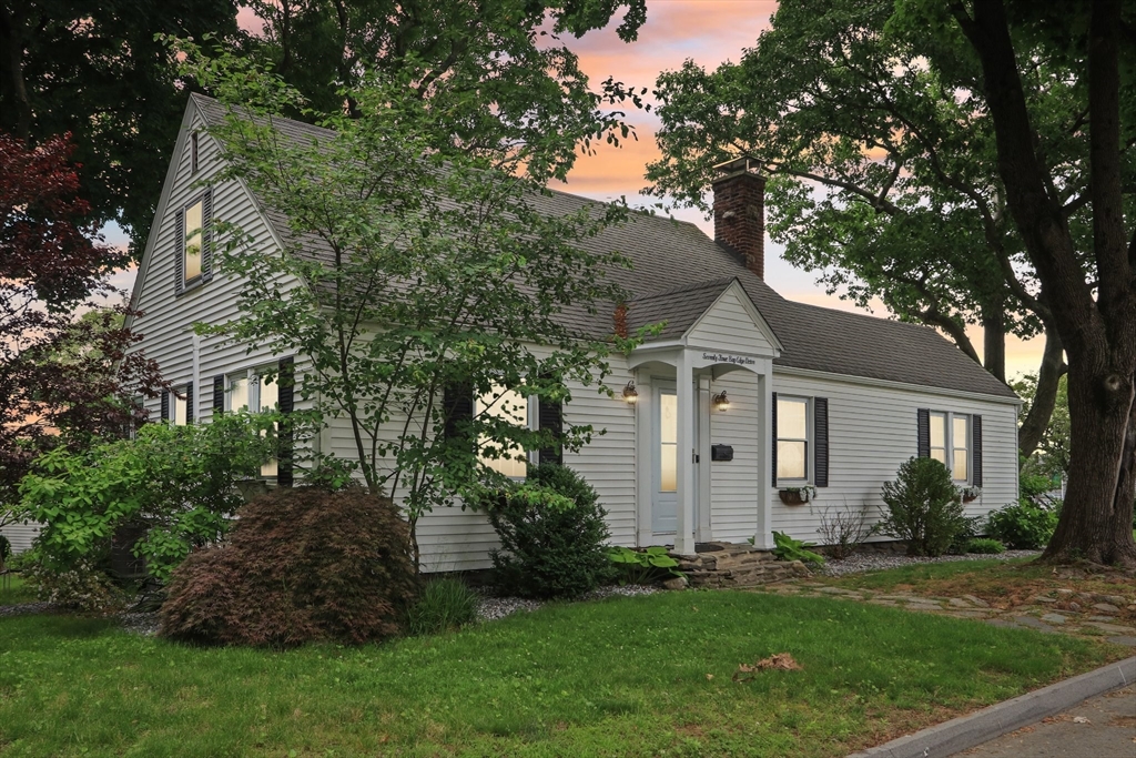 74 Bay Edge Dr
