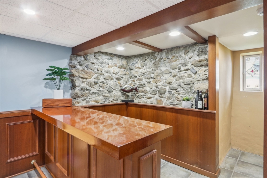 74 Bay Edge Dr