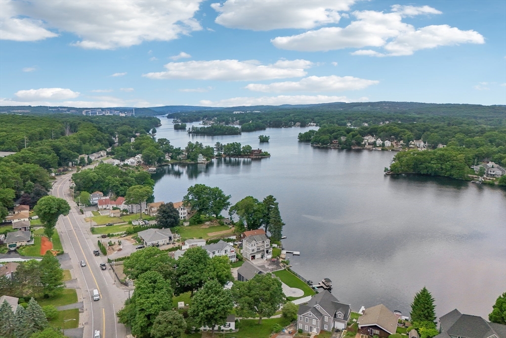 74 Bay Edge Dr